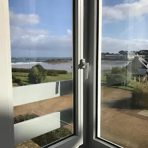 Appartement Piscine Et Vue, Trévou-Tréguignec